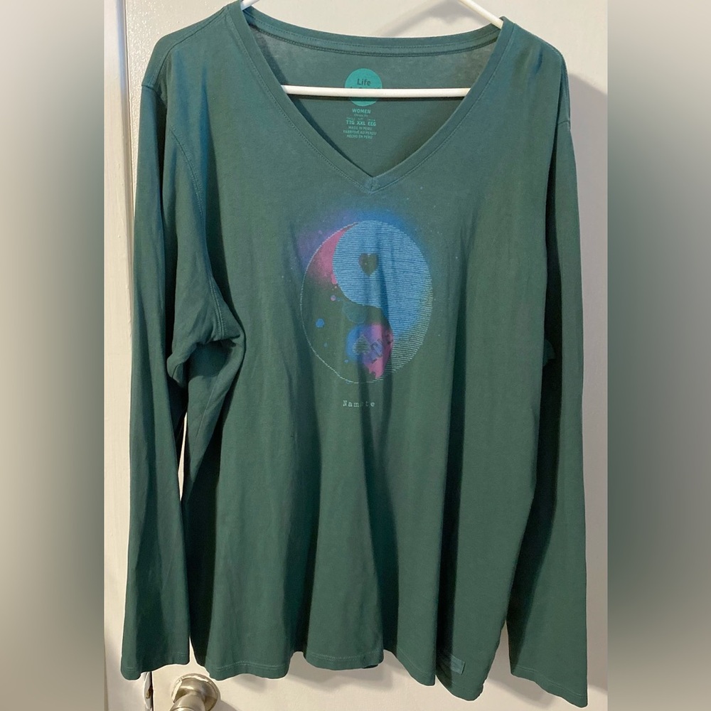 Life Is Good, Namaste, long sleeved, V-neck women’s top size XXL- women’s